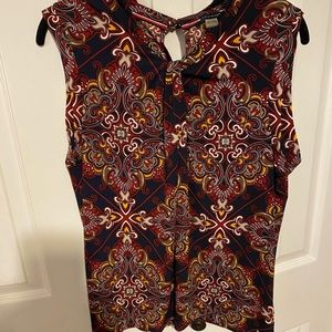 Womens Tommy Hilfiger fashion top. Size XL